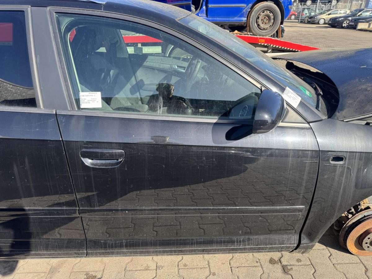 Audi A3 8P Sportback original T&uuml;r vorn rechts LY9B Brillantschwarz Rohbau BJ06